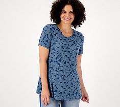 Here's to being unapologetically you. Step out in this fashion-forward jacquard top and let your never-ending confidence shine through. From LOGO by Lori Goldstein®. Casual Jacquard Knit Top With Relaxed Fit, Summer Casual Jacquard Knit Tops, Casual Jacquard Knit Tops For Summer, Spring Jacquard Knit Stretch Tops, Short Sleeves Tops, Fashion Forward, Casual Dress, Top Blouse, Short Sleeve Dresses