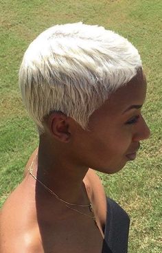 Pixie Cut Black Women, Grey Hair Journey, Black Women Short Hairstyles, Twa Hairstyles, Bald Hair