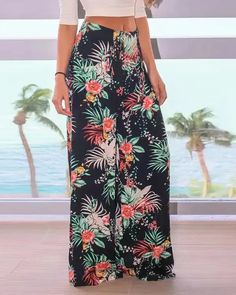 Lasaky - Wide-leg pants with tropical print and tie detail Beach Trousers, Winter Mini Dresses, Pants With Belt, Bohemian Pants, Green Leaf Print, Tropical Green, Casual Wide Leg Pants, Mini Robes, Holiday Wardrobe