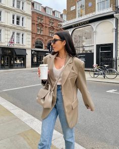 H&m spring blazer, oversized blazer, neutral street style Neutral Street Style, Rocket Fuel, Spring Blazer, Spring Street Style, Oversized Blazer, Happy Monday, Be Perfect, Duster Coat, Trench Coat