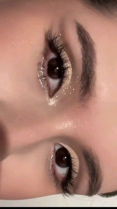 Glitter Makeup Looks Simple, 8th Grade Dance Makeup, Makeup Graduation Ideas, Cute Birthday Makeup, Enchanted Garden Makeup, Makeup Look With Pearls, Cute Birthday Makeup Looks, Gold And Purple Makeup, Princess Makeup Aesthetic