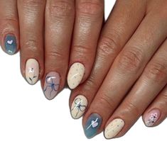 September Nails Art, Nails Beige, Glitter Acrylic Nails, Nails Bow, Nails With Pink, Bow Nail Art, Plain Nails, Short Fake Nails, September Nails