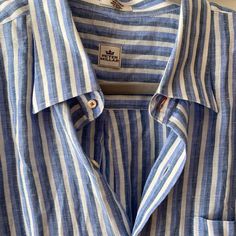 No Flaws! Blue And White Stripe Linen Button-Down. Size Xl Classic Blue Tops For Beach, Blue Linen Shirt With Placket, Peter Millar, Striped Linen, Casual Shirts For Men, Casual Button Down Shirts, Button Downs, White Stripe, Button Up