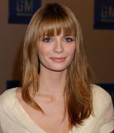 hairstyles for small forehead - YOKOU Small Forehead Hairstyles, Small Forehead, Fringe Hair, My New Haircut, Mischa Barton, Fringe Hairstyles, New Haircuts, Pinterest Pin, Single Person