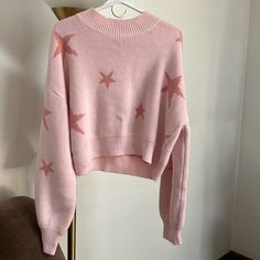 Brand New Cropped Star Sweater Size L Never Worn Before! Pink Star Sweater, California Sweater, Cropped Pink, Neutral Sweaters, Peach Love, Pink Star, Star Sweater, Pink Stars, Color Block Sweater