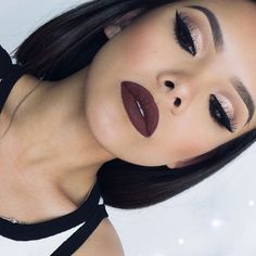 pinterest: grungekayla ❁ Makeup On Fleek, Fall Makeup, I Love Makeup, Red Lipstick, Flawless Makeup, Makati, Gorgeous Makeup