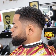 Taper Haircut Men, Shaped Haircut, Fade Haircut With Beard, V Shaped Haircut, Black Men Beard Styles, Taper Fade Curly Hair, Fade Haircut Styles