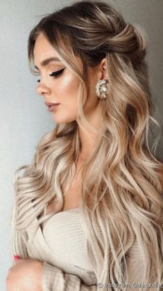 Modelos e penteados. Wedding Hair Half, Wedding Hair Inspiration, Wedding Hair Down, Wedding Hairstyles For Long Hair