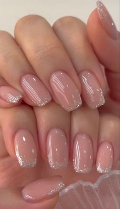 Nice Glitter Nails, Kutek Disney, New Years Eve Nails, Valentine Nails, Casual Nails, School Nails, White Nail, Nature Tattoos, Classy Nails