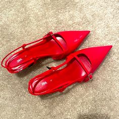 Condition: Never Worn Size: 6.5 Us / 37eu Bought In Uk But Wrong Size Cause It’s A Very Viral And Last Item In Store Everyday Heels, Zara Strappy, River Island Shoes, Purple Heels, Oxford Heels, Vintage Heels, Black Suede Pumps, Black Pumps Heels, Blue Pumps