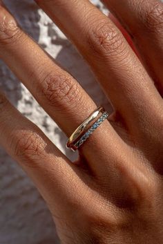 Minimalist Wedding Ring Stack, Every Day Rings, Cool Wedding Bands, Stack Rings Wedding, Wedding Stack Rings, Ring Stacking Ideas Wedding Bands, Wedding Ring Stack Ideas, Wedding Ringa, Stacking Wedding Rings