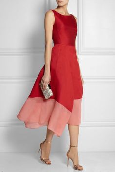 Antonio Berardi, Versatile Dresses, Crepe Dress, Color Combo, Mode Inspiration, Party Dresses For Women, Look Chic, Dress Fashion, Pretty Dresses