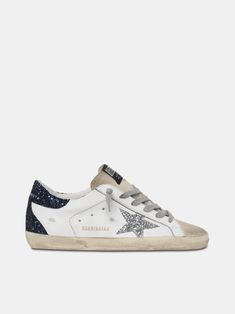 Golden Goose Sneakers Outfit, Golden Goose Outfit, Golden Goose Superstar, Trendy Shoes Sneakers, Dr Shoes, Shoe Wishlist