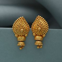 Gold Earring Indian, Earrings Design Gold New Model Indian, Earrings Design Gold Indian, Gold Earrings Tops Design, Pure Gold Earrings Designs, Gold Jewels Design Earrings, Indian Gold Earrings Designs, Gold Tops Earrings Indian Small, Gold Earing Design New