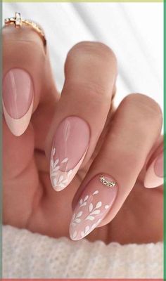 New Years Eve Nail Art, New Years Eve Nail, Trendy Winter Nails, Bow Nail Designs, Drinking Champagne, Dark Pink Nails, Simple Gel Nails, Short Acrylic Nails Designs, Nail Art Ideas