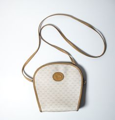 Gucci Monogram Supreme Web In Cream Cross Body Bag Used condition have worn leather belt too please check all photo  Be free to contuct befor buy  Payment Pay for items through Paypal Shipping We do the shipment within 3 days Shipping estimated time: 14-28 working days  Feedback we take our reputation seriously, we buy and sell online, so we understand the value of trust. If you are unsatisfied with your order, please contact us and we will work with you to resolve it to your satisfaction. Gucci Shoulder Bag With Logo For Daily Use, Vintage Gucci Shoulder Bag For Formal Occasions, Classic Gucci Shoulder Bag With Logo, Gucci Vintage Shoulder Bag For Business, Vintage Gucci Shoulder Bag For Business, Designer Gucci Cream Shoulder Bag, Everyday Gucci Bag With Logo, Vintage Gucci Shoulder Bag For Everyday, Gucci Everyday Bag With Logo