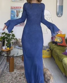 90s Modest Fashion, Long Casual Dress Outfit, Modest 90s Fashion, Modest Fancy Dresses, Vintage Modest Outfits, Modest Birthday Dress, Blue Modest Dress, Wedding Guest Dress Long Sleeve, Premiere Outfits