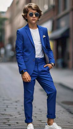 Make an impact with your royal blue suit! Get inspired by these top pairing ideas to create a sophisticated, standout look Pairing Ideas