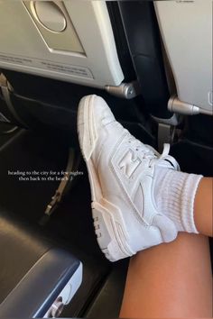 Tennis Shoes Aesthetic, Trendy Shoes Sneakers, Pretty Shoes Sneakers, Cute Nike Shoes, Fresh Shoes, Cute Sneakers, Hype Shoes, Shoe Inspo, Girly Shoes