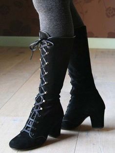 Steampunk Boots, Heels Aesthetic, January Nails, Chunky Heel Boots, Nails Winter, Mid Heel Shoes, Chunky Heels Boots, Nails Fall, Moda Vintage