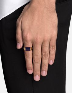 There are two sides to every story, as the Duo Lapis Ring reminds us. Cleanly divided by a gold vermeil line that parallels the line of your finger, the blue lapis stone's smooth finish features two equally polished sides that result in one effortlessly cool look. Two Sides To Every Story, Gold Pinky Ring, Summer Style Guide, The Duo, Lapis Ring, Black Onyx Stone, Chain Anklet, Onyx Ring, Onyx Stone