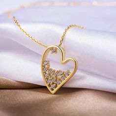 1.50Ct Round Cut Simulated Diamond Heart Shape Pendant 14k Yellow Gold Finish