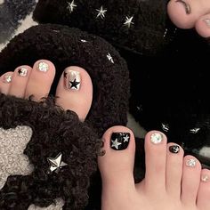 Black Toe Nails, Press On Toenails, Fake Toenails, Summer Toe Nails, Nagel Tips, Sopot, Toe Nail Designs, False Nail, Artificial Nails