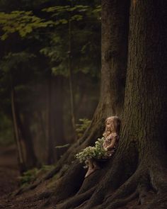 Enchanted Forest Family Photoshoot, Enchanted Forest Photoshoot, English Woodland, Children Aesthetic, Child Portrait Photography, Whimsical Photoshoot, Babies Pics, Forest Photoshoot, Forest Fairies