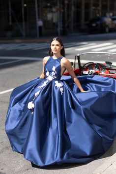 Scoop Neck low back box pleat ball gown with trickling floral embroidery Floral Applique Ball Gown For Gala, Fall 2022 Couture, Sara Jessica Parker, 2022 Couture, Prom Accessories, Bridal Elegance, Formal Cocktail Dress, Beach Dresses Summer, Long Skirts