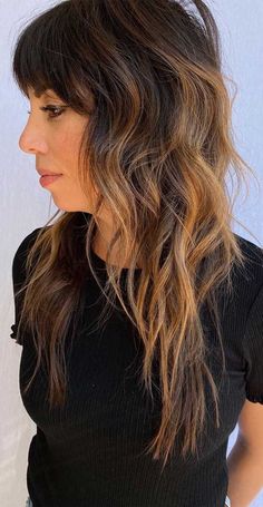 Funky Shag Hairstyles, Shoulder Length Shag Haircuts, Balayage Shag Hair, Shag With Highlights, Haircuts Shag, Long Choppy Haircuts, Hairstyles Shag, Haircut 2020