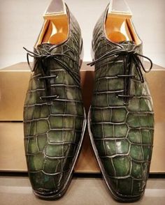 Famous Shoes, Alligator Dress Shoes, Exotic Shoes, Dress Shoes For Men, Alligator Shoes, Green Crocodile, Cold Blooded, Kicks Shoes, Crocodile Shoes