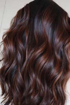 Discover 19 gorgeous fall hair color ideas for brunettes, including beautiful red, dark auburn, and reddish brown shades. Get inspired with these unique fall hair color trends! #FallHairColorForBrunettes #RedHair #DarkAuburn #ReddishBrown #UniqueFallHairColorForBrunettes Fall Hair Ideas For Blondes, Hair Ideas For Blondes, Winter Hair Colors For Brunettes, Brunette Hair Color With Highlights, Fall Hair Ideas, Dark Auburn Hair, Colors For Brunettes, Hair Colors For Brunettes, Highlights For Dark Brown Hair