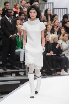 Chanel / AW 17/18 Short Wedding Dresses, The Modern Bride, Drop Dead, Shades Of White, Short Wedding Dress, Clothes Horse, Gorgeous Gowns, Long Gown, Modern Bride