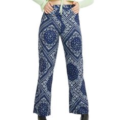 Cider Paisley Retro Flared Trousers Bandana Print Pants Size: M (Fits Women's Size 6) Color: Blue & White Condition: New Without Tags Retail: $24 High Rise Waist Front Zip & Hook Closure Banded Waist With Belt Loops Flat Front With Scoop Pockets No Back Pockets Slightly Flared Leg Allover Bandana Paisley Print In Blue & White Material: Non-Stretch Lightweight Unlined 100% Polyester Care: Machine Wash Measurements: 28" Waist, 12.25" Rise, 29.75" Inseam, 20" Cuff Flared Trousers, Print Pants, Bandana Print, Slim Fit Trousers, Slim Fit Pants, Slim Pants, Printed Pants, Paisley Print, Fit & Flare