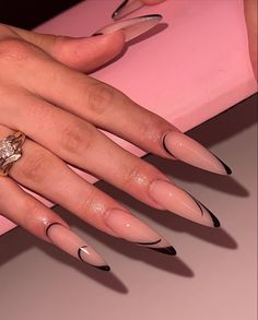 Sharp Almond Acrylic Nails, Long Almond Nails Designs Classy, Long Almond Acrylic Nails Designs, Burgundy French Tip Nails, Gel Nails Stiletto, Almond Nail Inspiration, Green Nails Inspiration, Long Almond Acrylic Nails, Almond Long Nails