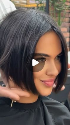 8 Trendy Bobs for Thin Hair - Bob Hairstyles for Any Occasion Bob Haircut 2024, Mini Bob Haircut, Short Angled Bob Haircut, Short Bobs Haircuts, Edgy Bob Hairstyles, Very Short Bob Hairstyles, Very Short Bob, Cortes Bob, Modern Bob Hairstyles