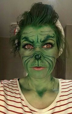 Grinch Makeup, Grinch Halloween, Grinch Costume, Christmas Costumes Women, Costumes For Dogs, Grinch Costumes, Grinch Christmas Party, Whoville Christmas, Diy Costumes Women