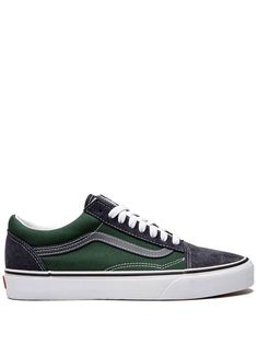 navy blue/dark green leather/suede/canvas panelled design side stripe detailing round toe front lace-up fastening rubber sole These styles are supplied by a premium sneaker marketplace. Stocking only the most sought-after footwear, they source and curate some of the most hard to find sneakers from around the world. Vans Verdes, Vans Vintage, Purple And Green Wedding, Vans Old Skool Low, Green Vans, Sneakers Vans, Balenciaga Track, Men's Vans, Vans Shop