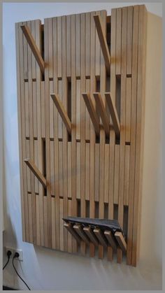 How to Make Any Woodworking Project Easy Vstupná Hala, Diy Woodworking Projects, Hal Decor, Into The Wood, Woodworking Plans Diy, Home Entrance Decor, Entrance Decor, Into The Woods, Woodworking Plans Free