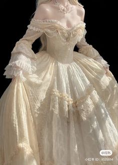 Gaun Abad Pertengahan, Old Fashion Dresses, Fantasy Dresses, Dream Wedding Ideas Dresses, Fantasy Gowns, Fantasy Dress, Glam Dresses, Romantic Weddings