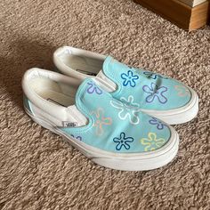 These Were Hand Painted With Acrylic Paint. Almost Brand New, Worn Maybe 5 Times. Hand Painted Vans Slip On, Painted Shoes Diy Easy, Diy Painted Vans, Custom Painted Shoes Ideas, Painted Vans Ideas, Painted Vans Slip On, Vans Painted Shoes Ideas, Hand Painted Sneakers, Light Pink Shoes