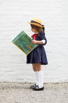 Literary Character Costumes, Photography Halloween, Halloween Stories, Book Week Costume