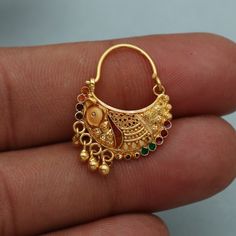 Nose Nath Designs Gold, Gold Nose Rings Bridal, Nath Gold Design, Nath Designs Gold, Gold Nath Designs, Gold Nath Design, Gold Nath