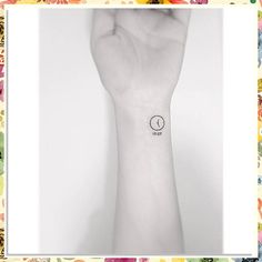 Looking for unique clock tattoo design ideas? Discover 10 timeless ink inspirations that will leave a lasting impression. From intricate pocket watches to minimalist designs, these clock tattoos are sure to make a statement. Explore the artistry and symbolism behind each design and find the perfect inspiration for your next tattoo. Minimal Clock Tattoo, Small Clock Tattoo, Grandfather Clock Tattoo, Pocket Watch Tattoo Design, Minimal Clock, Tattoo Shop Decor, Clock Tattoos, Watch Tattoo Design, Tattoo Salon