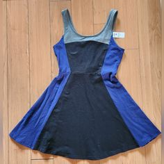 Nwt Express Blue Black Gray Mini Dress Back Zip Size M New With Tag Blue Cotton Mini Dress For Night Out, Navy Fitted Cotton Mini Dress, Strapless Sheath Dress, Grey Floral Dress, Sequin Short Dress, Bodycon Dress With Sleeves, Sleeveless Short Dress, Blue Cocktail Dress, Overlay Dress