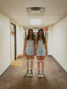 Shinning Twins Halloween Costume, Horror Movie Duos, Unique Duo Halloween Costumes Bff, Iconic Movie Duos, Horror Movie Costumes For Women, Twins Halloween Costumes, Iconic Duo Halloween Costumes, Shining Twins Costume, Trendy Costumes