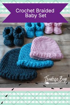 Create this cute and easy crochet baby bootie gift with this free pattern!