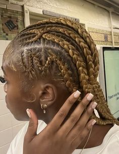 Roll Hairstyle, Cute Box Braids Hairstyles, Protective Hairstyles Braids, Extensions Hair, Trendy Hairstyle, Pretty Braided Hairstyles, Girls Hairstyles Braids, Natural Hair Braids