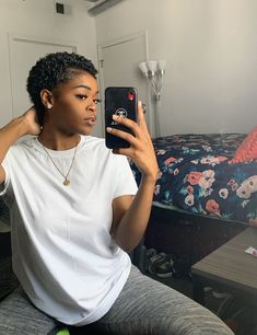 Big Chop Short Hair, Black Woman Short Haircut, Big Chop 4c Hair, 4c Big Chop, Women Tapered Haircut, Short 4c Hairstyles Big Chop, Big Chop Natural Hair 4c, Short Afro Hair, Big Chop Styles