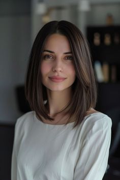 Sleek lob haircut with subtle layers for a sharp, polished look Straight Lob Haircut, Sleek Lob, Straight Lob, 2024 Hair Trends, Hairstyle Trends, Lob Haircut, Hair Cut, Fall 2024, Shoulder Length